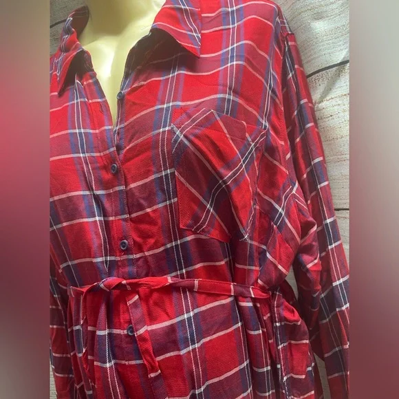 Maternity Plaid blouse/top - Picture 4 of 10